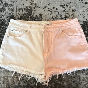 Freedom Pink/White Cutoff Jean Shorts 32x1.5" Size 44/15